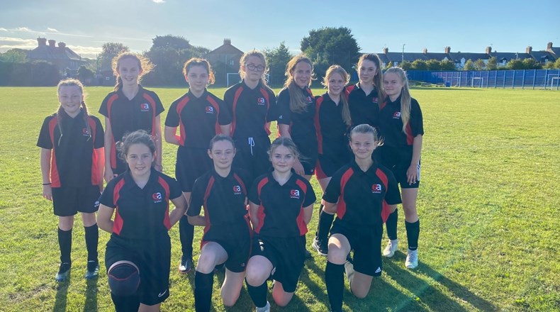 under 14 girls football