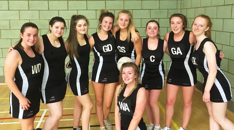 Win for Year 11 netball team! 